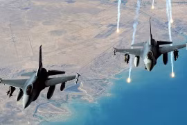 Ngày 7/1,Indonesia đã cho 4 máy bay chiến đấu F-16 bay tuần tra khu vực Quần đảo Natuna nơi Indonesia tố cáo tàu Trung Quốc xâm phạm vùng đặc quyền kinh tế (Ảnh: Đa Chiều).