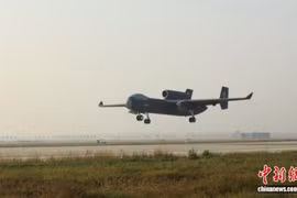 Ngày 11/12, UAV tàu mẹ "Cửu Thiên" đã bay thử chuyến đầu tiên thành công. Ảnh: CNS.
