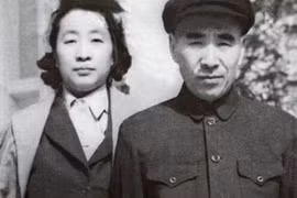 Vợ chồng Lâm Bưu và Diệp Quần đều tử nạn trong vụ rơi máy bay ngày 13/9/1971 (Ảnh: kanlishi).
