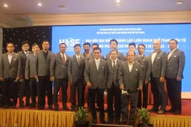 Ban chấp hành Liên đoàn Thể thao điện tử TPHCM nhiệm kỳ 2021-2023. Ảnh: NGUYỄN ANH.