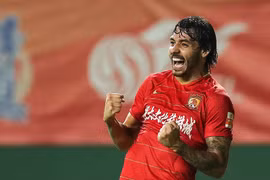 Ricardo Goulart đã từng sát cánh cùng Neymar, Willian, Oscar trong màu áo đội tuyển Brazil. Ảnh Daily China