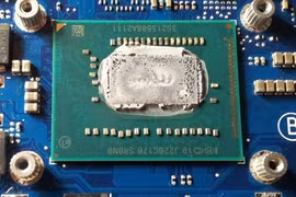 Intel ra mắt bộ xử lý mới tại CES 201