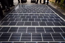 Đường năng lượng mặt trời đầu tiên thế giới