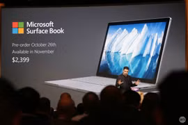 Microsoft ra mắt Surface Book i7, giá 2.400 USD