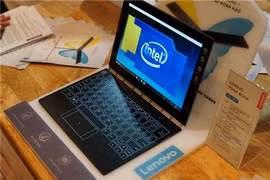 Tablet 2-trong-1 Lenovo YOGA Book giá 12,99 triệu đồng