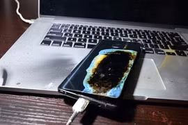 Samsung Galaxy Note 7 và 8 tuần định mệnh
