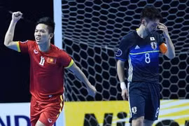 Niềm vui chiến thắng của các tuyển thủ futsal nam Việt Nam