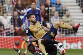Sunderland – Arsenal: "Bóng đêm" trên sân Ánh Sáng