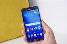 Samsung âm thầm phát triển Galaxy J7 2017