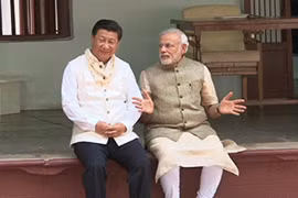 Chủ tịch Trung Quốc Tập Cận Bình và Thủ tướng Ấn Độ Narendra Modi. Ảnh: Epochtimes.