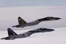 Máy bay chiến đấu Su-35 do Nga chế tạo. Ảnh: Sina.