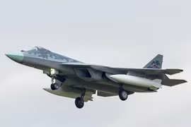 Máy bay chiến đấu thế hệ thứ năm Su-57 Nga. Ảnh: The Aviationist.