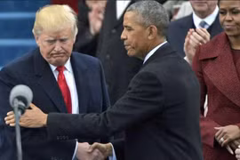 Ông Donald Trump và ông Barack Obama trong ngày 20 tháng 1 năm 2017 - ngày nhậm chức Tổng thống Mỹ của ông Donald Trump. Ảnh: CNN