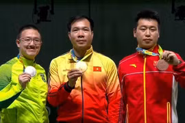 Vận động viên bắn súng Hoàng Xuân Vinh giành huy chương vàng trong trận chung kết môn bắn súng hơi nam Olympics Rio năm 2016