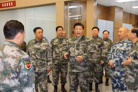 Ngày 20/4/2016, Chủ tịch Trung Quốc Tập Cận Bình thị sát Trung tâm chỉ huy tác chiến liên hợp Quân ủy Trung ương. Ảnh: Gov.cn