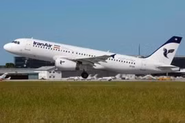 Máy bay chở khách A-320 của Công ty hàng không Iran. Ảnh: Cankao
