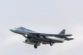 Máy bay chiến đấu tàng hình Su-57 Nga. ảnh: Sina.