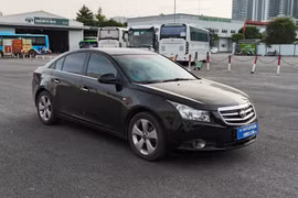 Ba mẫu ô tô cũ gần 20 năm tuổi, giá rẻ nhưng vẫn đẹp dáng