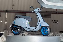 Vespa Primavera và Sprint mới ra mắt Việt Nam: Nâng cấp ít, tăng giá nhiều
