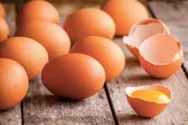 Ăn quá nhiều trứng, một người đàn ông Ấn Độ tử vong