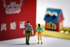 Ly hôn giả trở thành công cụ để các cặp vợ chồng Trung Quốc sở hữu thêm bất động sản. Ảnh: Sixthtone