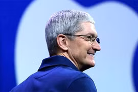 CEO Tim Cook của Apple (Phone Arena)