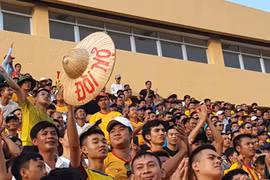 Chủ nhà Nam Định đã đòi cả nợ lẫn lãi trận thua 2-3 lượt đi trên sân Thanh Hóa. Ảnh VietTimes