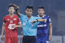 Trọng tài FIFA Trương Hồng Vũ đã có quyết định sai lầm