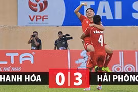 Tân HLV Mai Xuân Hợp đã có trận ra mắt thất bại thảm hại. Ảnh VPF.