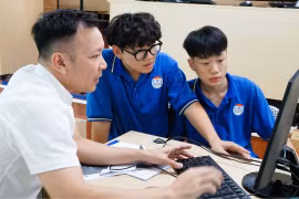 Thanh, thiếu niên cần được trang bị những kỹ năng, quy tắc ứng xử trên mạng xã hội.