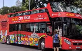 Trước đó Tổng Công ty vận tải Hà Nội cũng chính thức khai trương tuyến xe buýt 2 tầng chạy qua nhiều điểm tham quan, du lịch của Hà Nội.