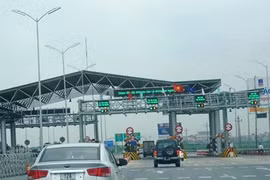 Trạm thu phí Km152+080 QL1 dự án cải tạo, nâng cấp QL1 đoạn Hà Nội – Bắc Giang.