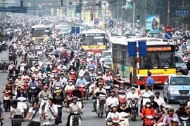 Ông Nguyễn Phi Thường: Ùn tắc giao thông 'đốt' của Hà Nội hơn nửa tỷ USD mỗi năm.
