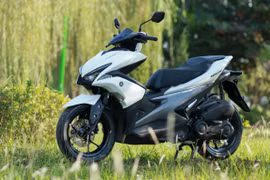 Yamaha NVX ra mắt Đông Nam Á lần đầu tại Sepang, Malaysia hôm 29/10. Hãng xe Nhật dự kiến trình làng và công bố giá bán tại Việt Nam trong tháng 12.