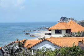 Chưa giải quyết hết hậu quả của Dự án.