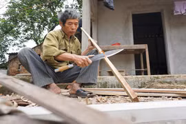 Ông Hán bảo vui vì con gái còn sống, nhưng luôn đau đáu mong mỏi ngày gặp mặt con sau bao năm xa cách. Ảnh: Lê Hoàng.