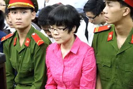 Ảnh tại Phiên tòa Sơ thẩm