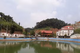 "Biệt phủ" của gia đình ông Phạm Sỹ Quý, Giám đốc Sở Tài nguyên và Môi trường Yên Bái - Ảnh: Thanh niên.