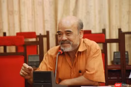 Giáo sư Đặng Hùng Võ cho rằng việc khởi tố là từ luận cứ của cơ quan điều tra chứ không phải từ kết luận thanh tra.