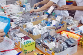 Giá thuốc tây mỗi nơi mỗi kiểu - Ảnh: Tư liệu TTO