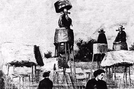 Thí sinh viết bài trong lều tại kỳ thi Hương ở Nam Định năm 1897, ảnh do người Pháp chụp - Ảnh: T.
