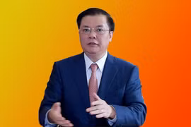 Điều quan trọng là làm sao tháo gỡ khó khăn cho sản xuất phát triển vì nguồn thu phải là từ sản xuất mới ổn định. Bộ trưởng Tài chính Đinh Tiến Dũng.