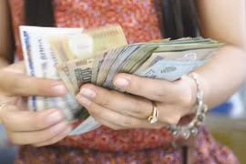 Việc Ngân hàng Nhà nước không cho phép các tổ chức tín dụng chia cổ tức cho các cổ đông có thể là lợi bất cập hại. Ảnh: TUỆ DOANH