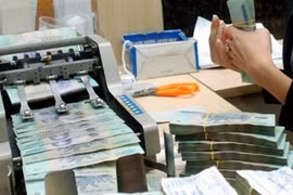 Thông tư 23 có hiệu lực từ 28/1/2016. Theo thông tư này, trường hợp ngân hàng bị kiểm soát đặc biệt sẽ được Thống đốc Ngân hàng Nhà nước xem xét giảm tỷ lệ dự trữ bắt buộc, có thể xuống 0%.
