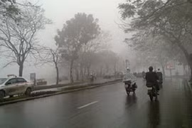 Không khí lạnh tràn ngập Đông Bắc Bộ, đang lan sang Tây Bắc Bộ và Bắc Trung Bộ