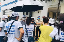 Phụ huynh AIS Saigon căng thẳng đòi công bằng trong việc thu học phí khi học sinh nghỉ tránh dịch (Ảnh: PH) 