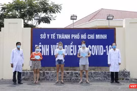 BV điều trị COVID-19 Cần Giờ chia tay các bệnh nhân xuất viện (Ảnh- BVCC)