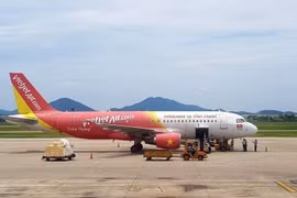 Cục Hàng không Việt Nam đã đình chỉ tổ bay hạ cánh nhầm đường băng ở Cam Ranh, dừng tăng chuyến Vietjet Air. (Ảnh minh họa)
