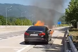 Cơ quan cảnh sát đã phải mở cuộc điều tra hình sự liên quan đến hàng loạt vụ cháy xe BMW trong vài tháng qua. (Ảnh:Yonhap)