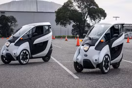 Phiên bản thử nghiệm của mẫu Toyota i-ROAD concept. (Ảnh: Cnet)